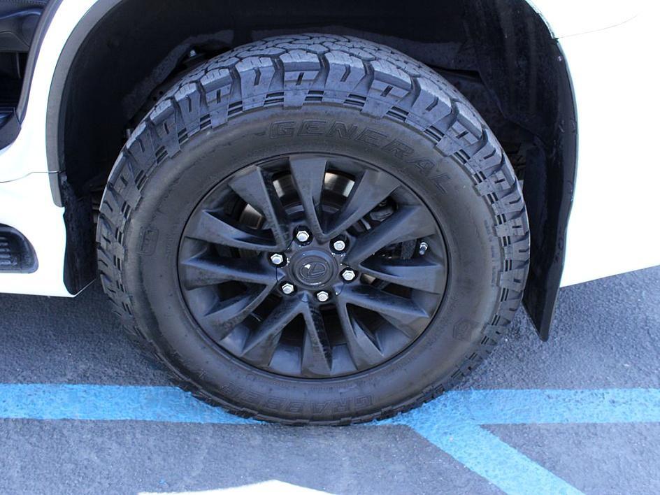2019 Lexus GX 460 photo 16