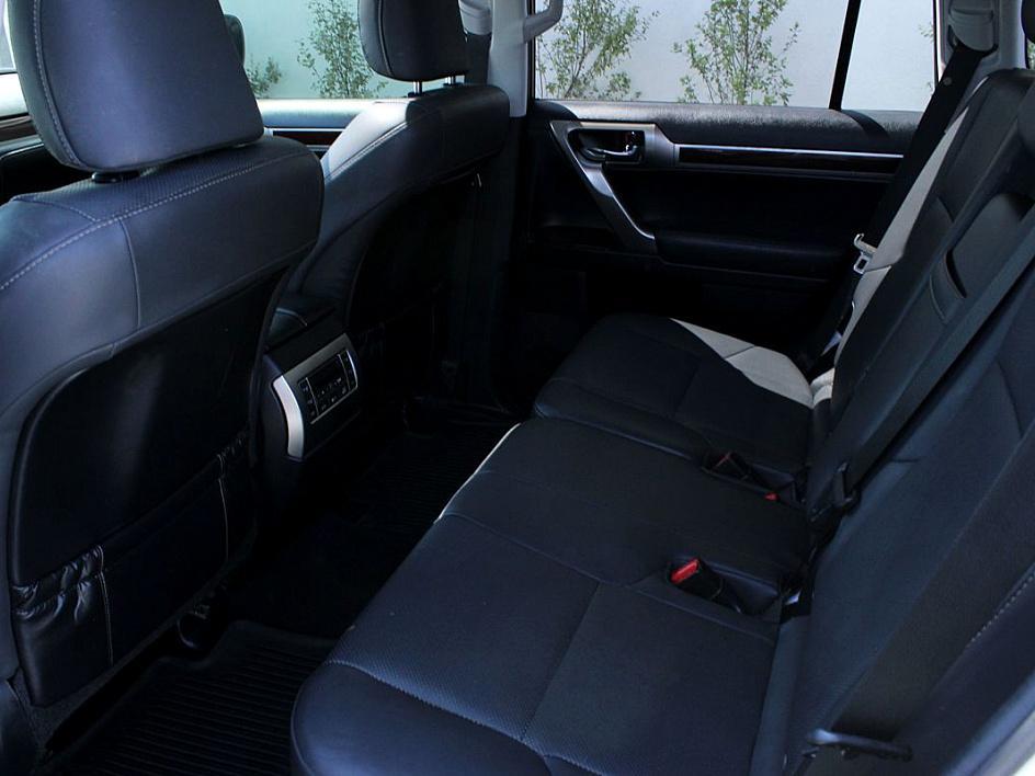 2019 Lexus GX 460 photo 17