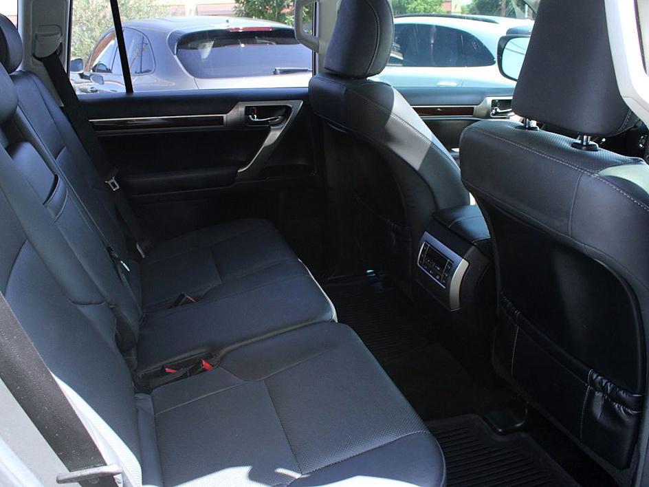 2019 Lexus GX 460 photo 23