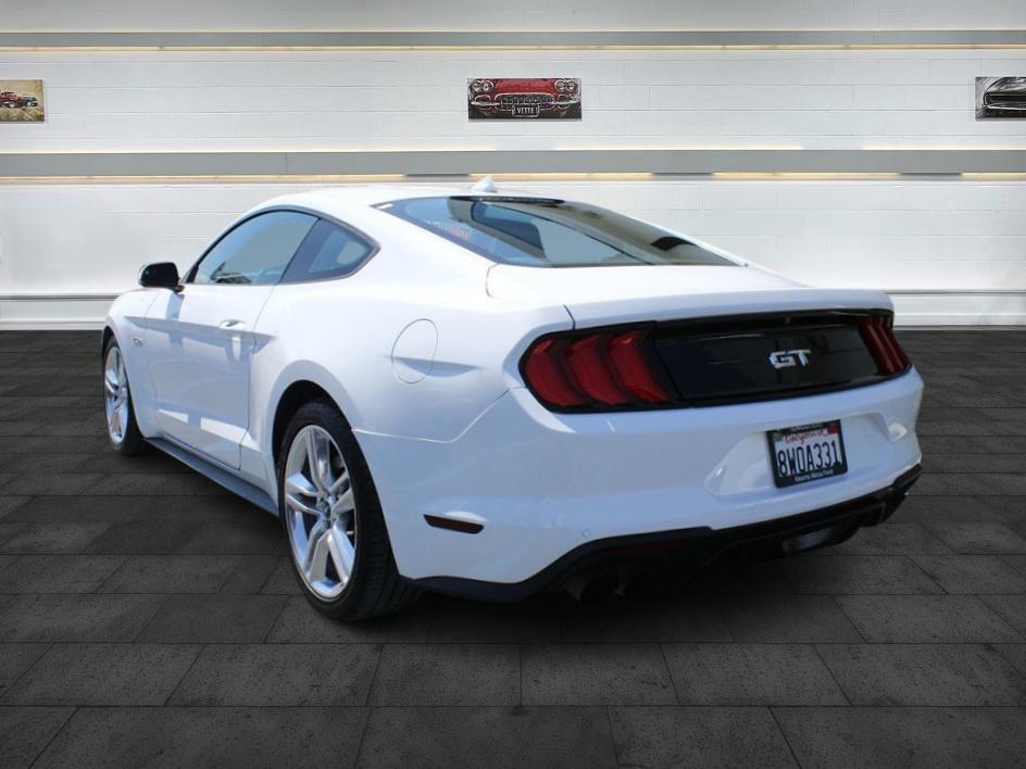 2020 Ford Mustang GT Premium photo 4