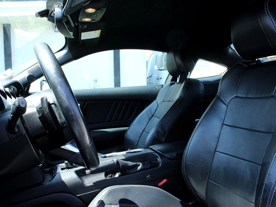 2020 Ford Mustang GT Premium photo 8