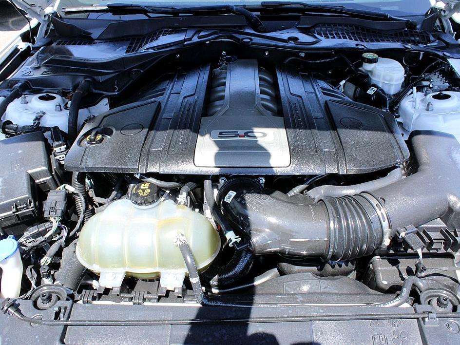 2020 Ford Mustang GT Premium photo 16