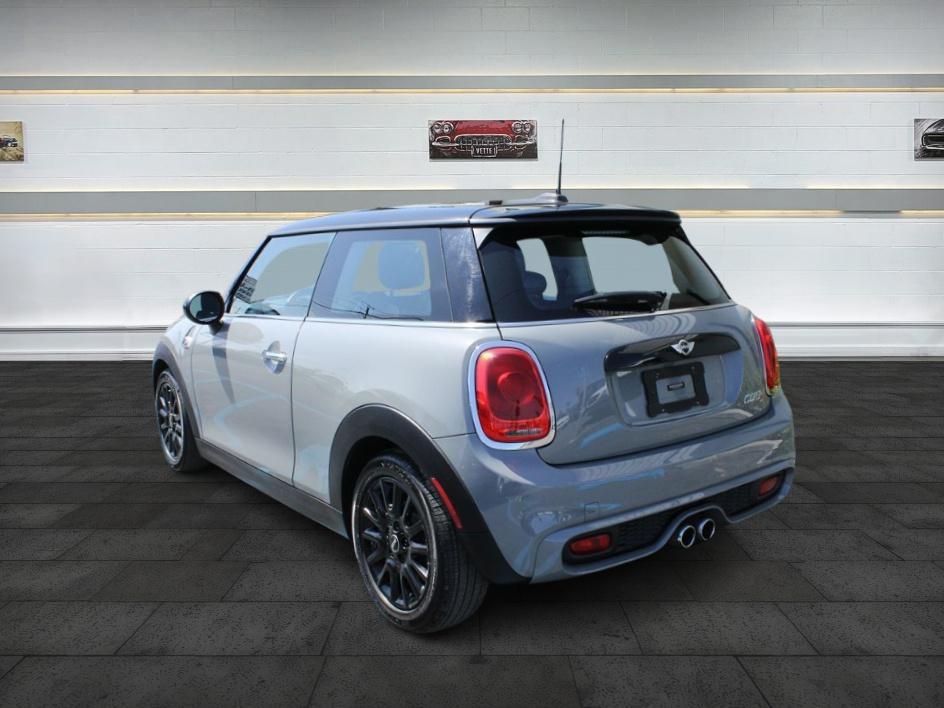 2017 Mini Cooper 2 Door Hardtop S photo 4