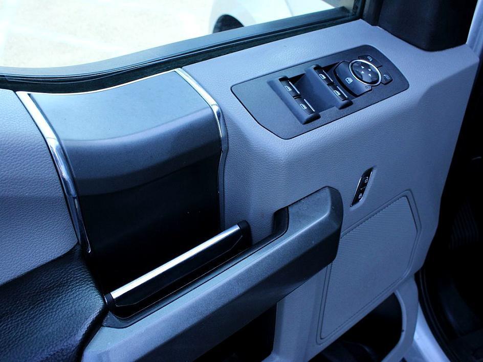 2016 Ford F-150 XLT photo 7