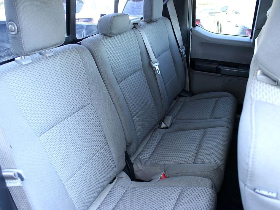 2016 Ford F-150 XLT photo 21