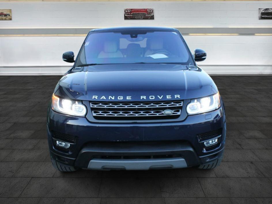 2016 Land Rover Range Rover Sport SE photo 2