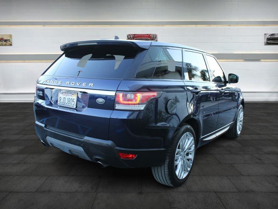 2016 Land Rover Range Rover Sport SE photo 14