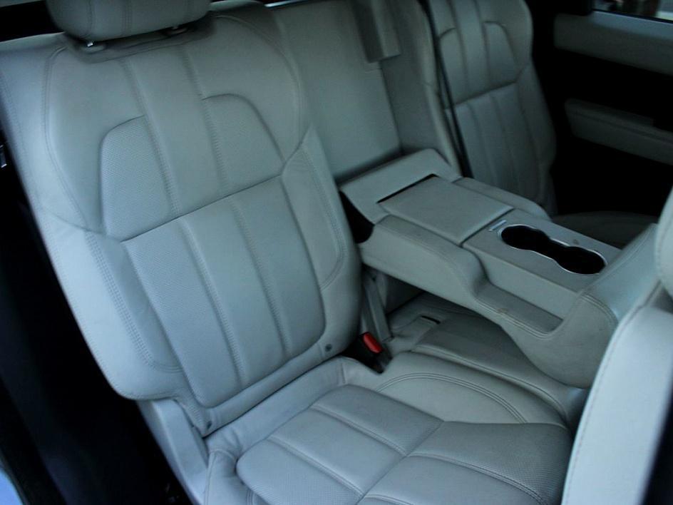 2016 Land Rover Range Rover Sport SE photo 19