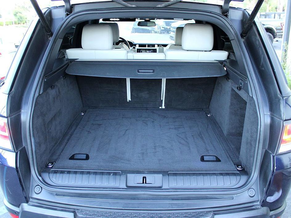 2016 Land Rover Range Rover Sport SE photo 20