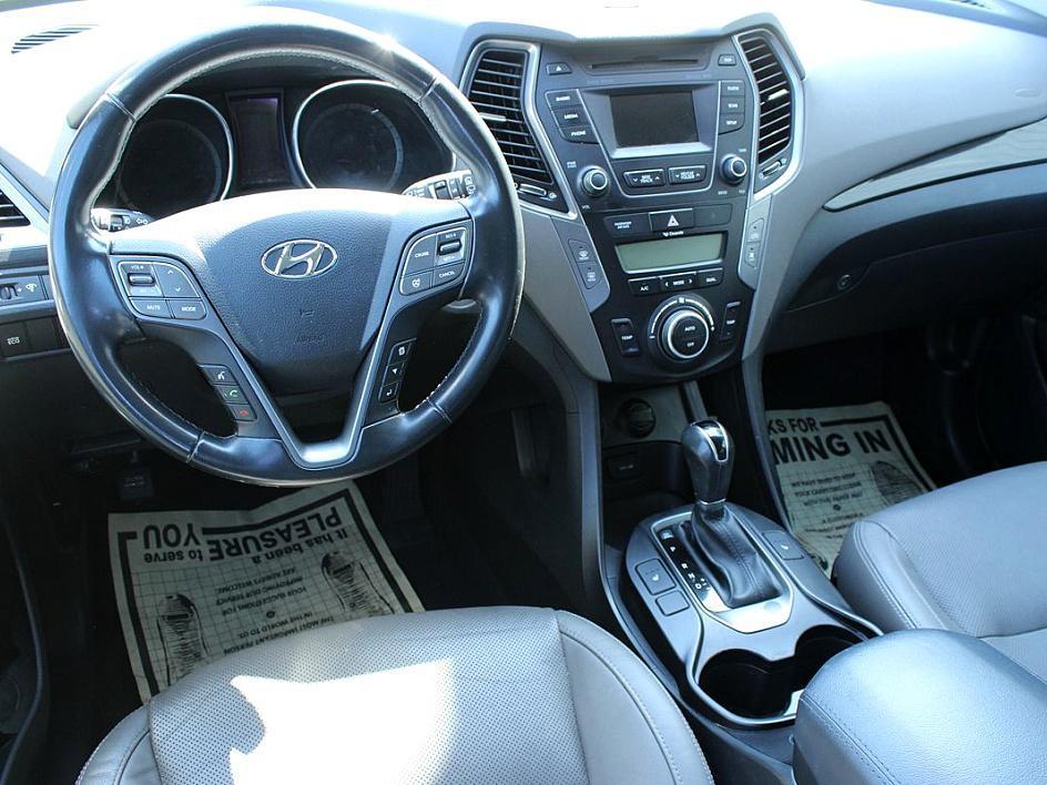 2016 Hyundai Santa Fe Limited photo 8