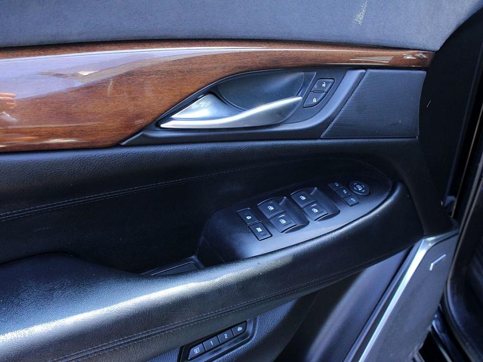 2016 Cadillac Escalade Premium photo 8