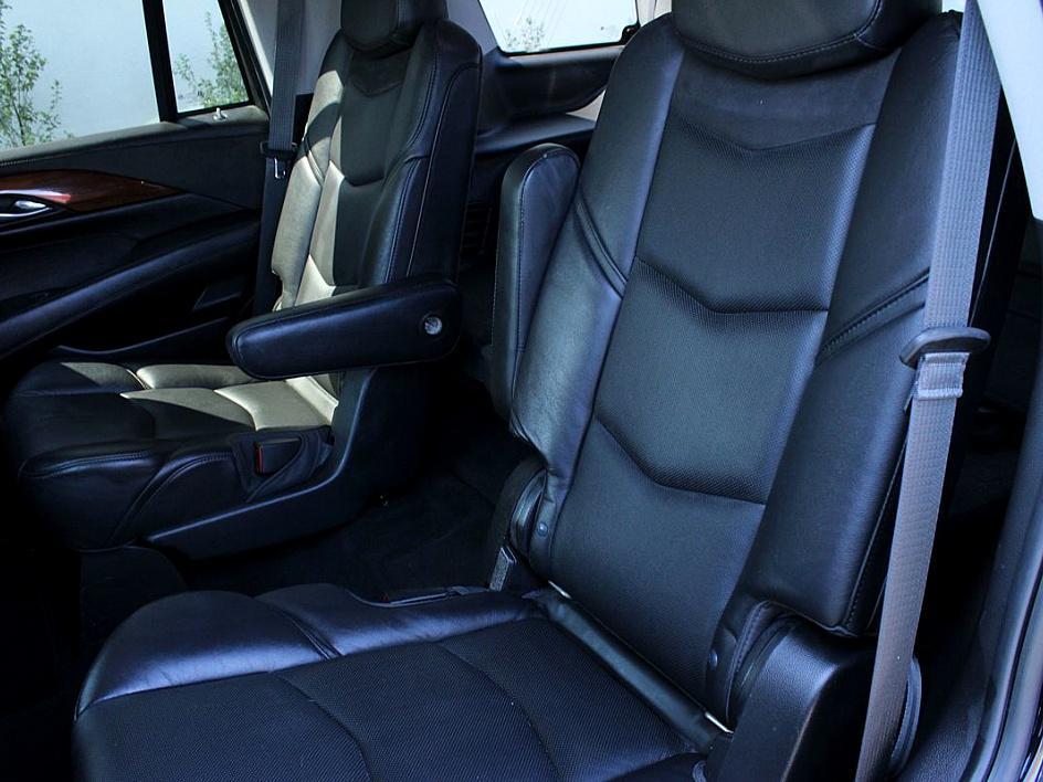 2016 Cadillac Escalade Premium photo 12