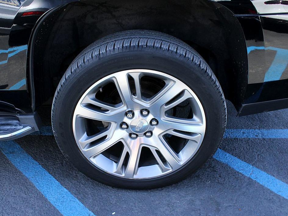 2016 Cadillac Escalade Premium photo 14