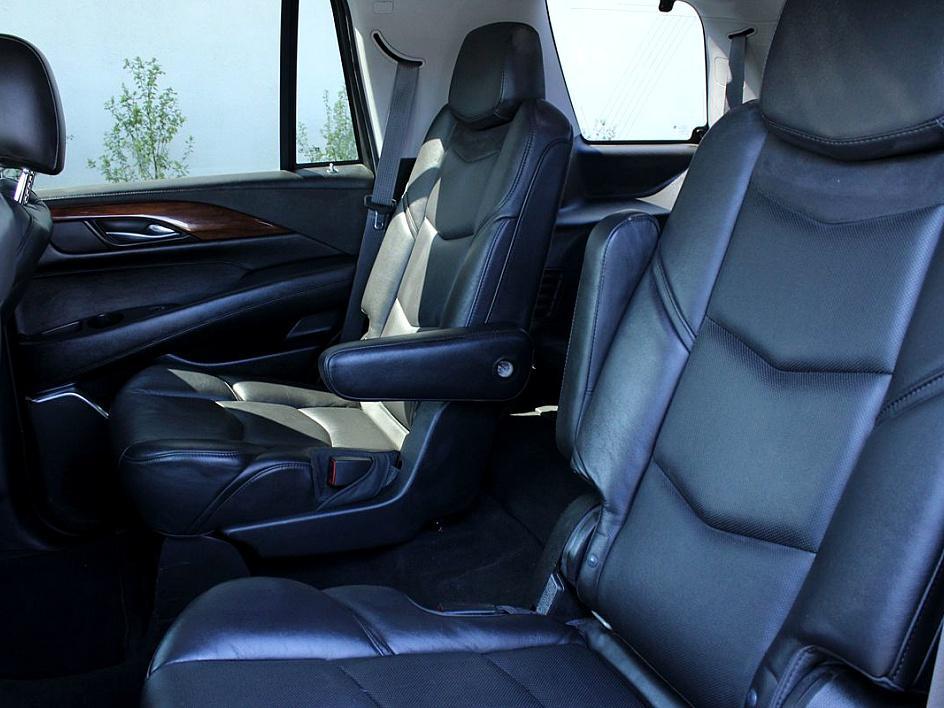 2016 Cadillac Escalade Premium photo 15