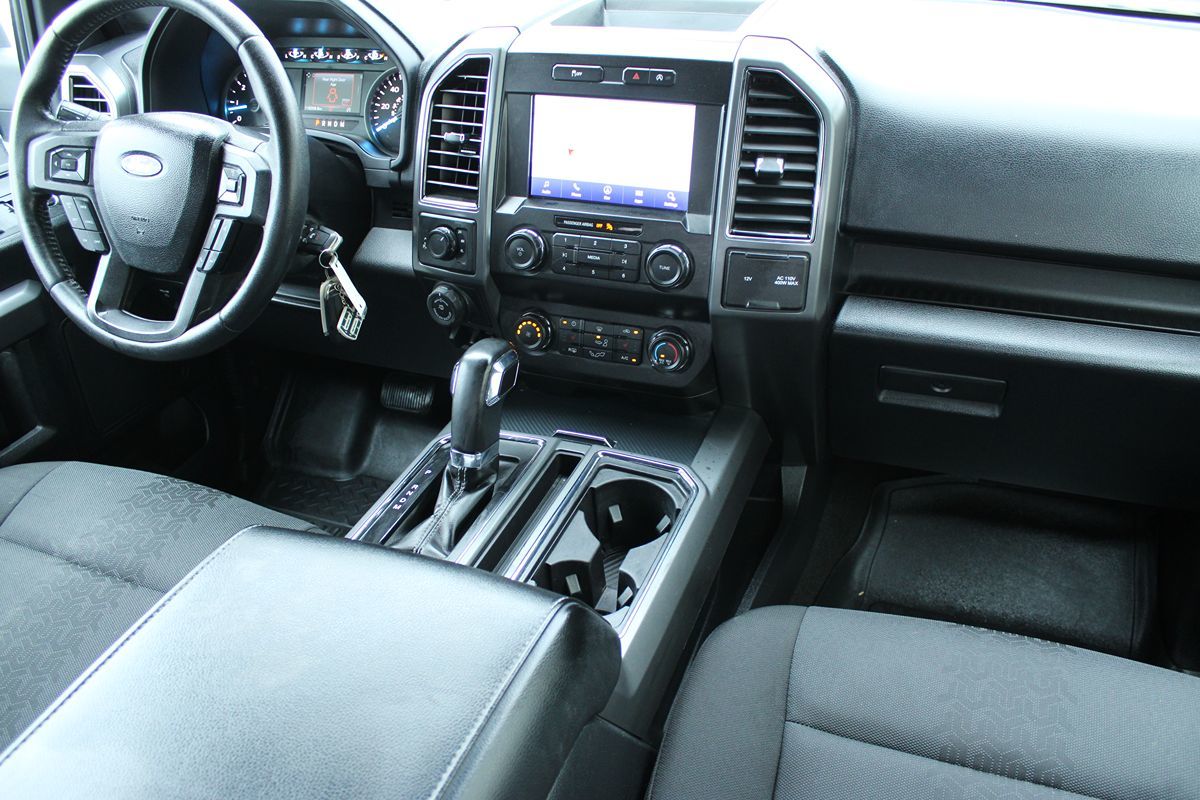 2020 Ford F-150 XLT photo 17