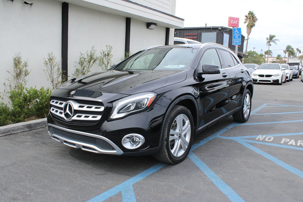 2019 Mercedes Benz GLA 250 photo 2
