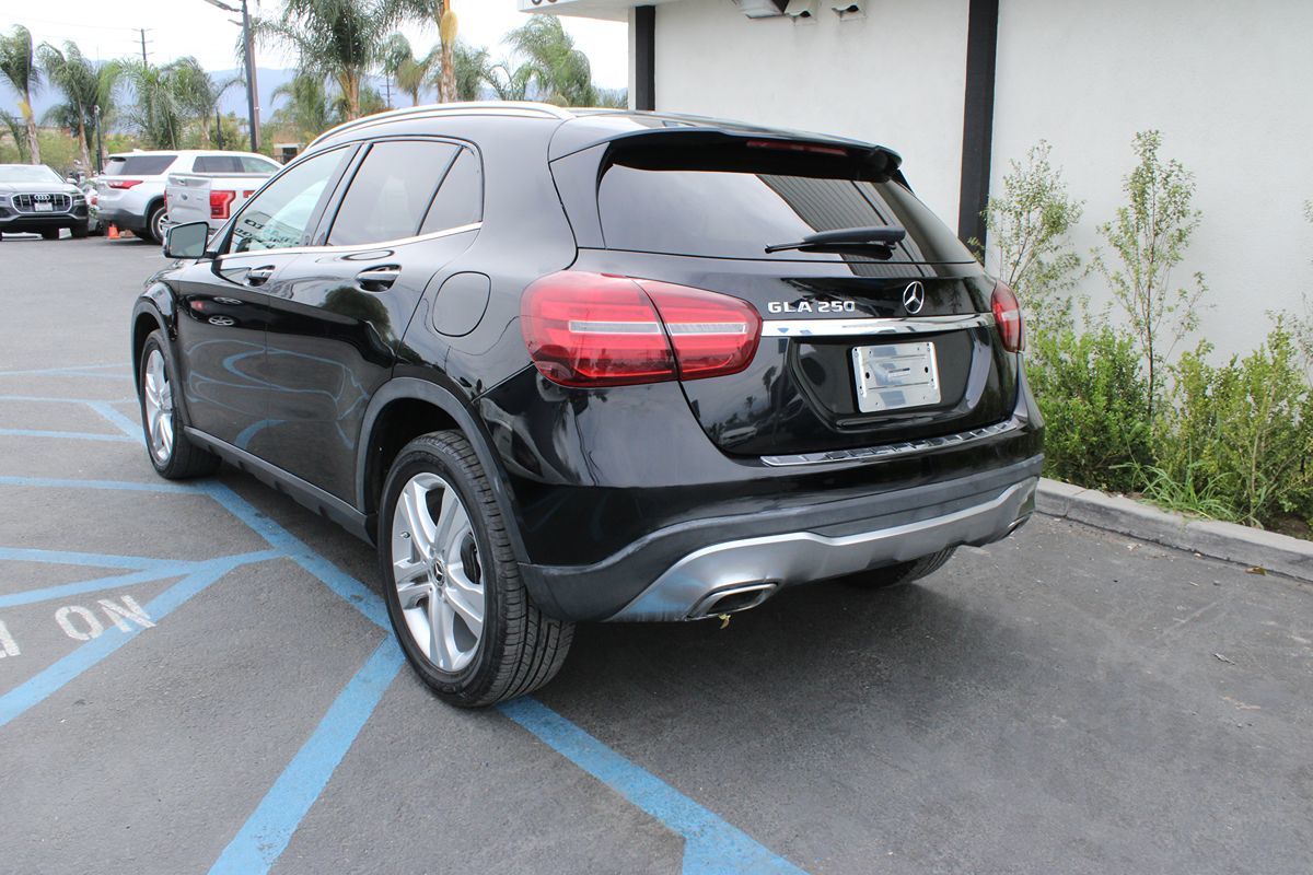 2019 Mercedes Benz GLA 250 photo 4