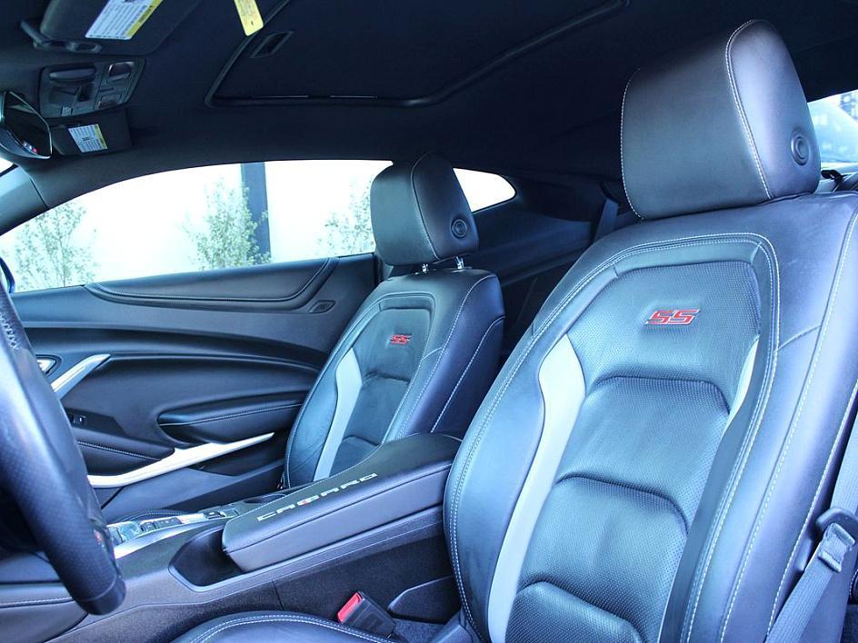 2018 Chevrolet Camaro 2SS photo 11