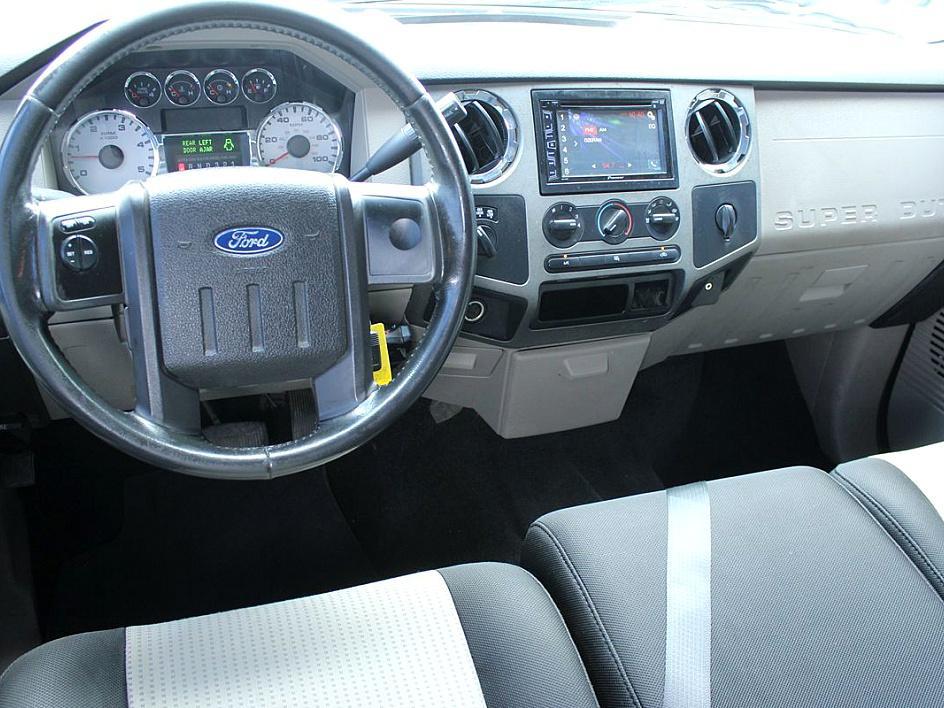 2008 Ford F-250 Lariat photo 10