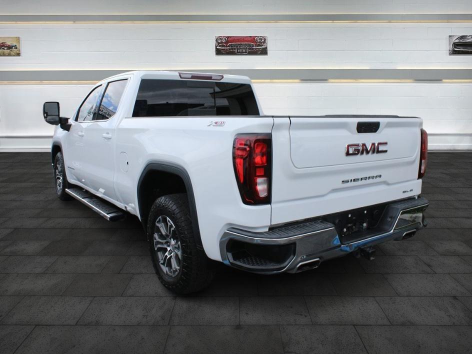 2021 Gmc Sierra 1500 SLE photo 4