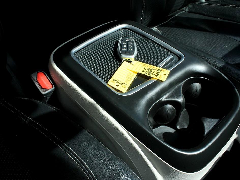 2022 Chrysler Pacifica Touring L photo 16