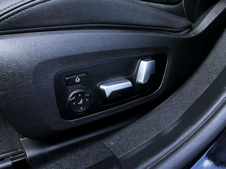 2019 Bmw 330i Sedan photo 9