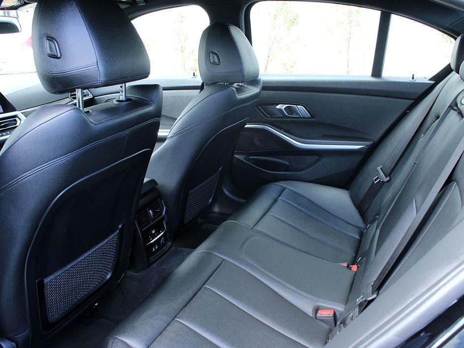 2019 Bmw 330i Sedan photo 13