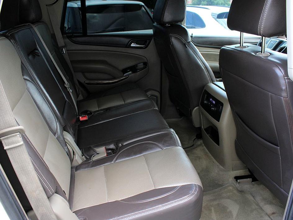 2016 Gmc Yukon SLE photo 16