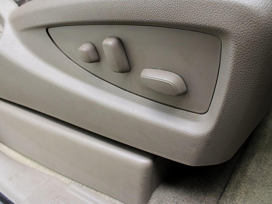 2016 Gmc Yukon SLE photo 20