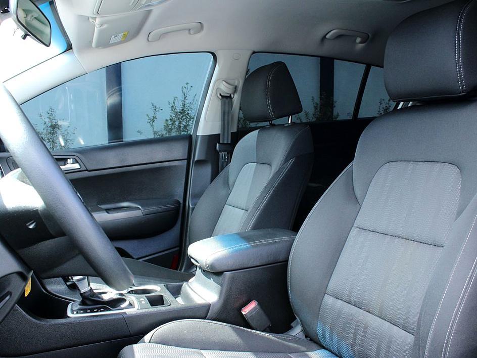 2022 Kia Sportage LX photo 9