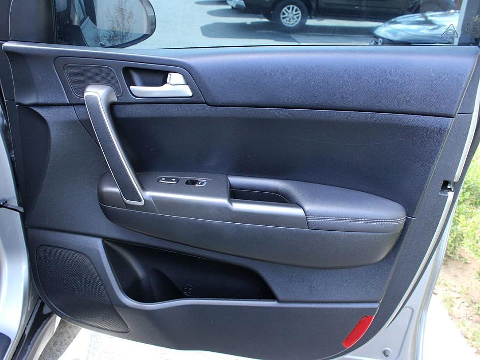 2022 Kia Sportage LX photo 14
