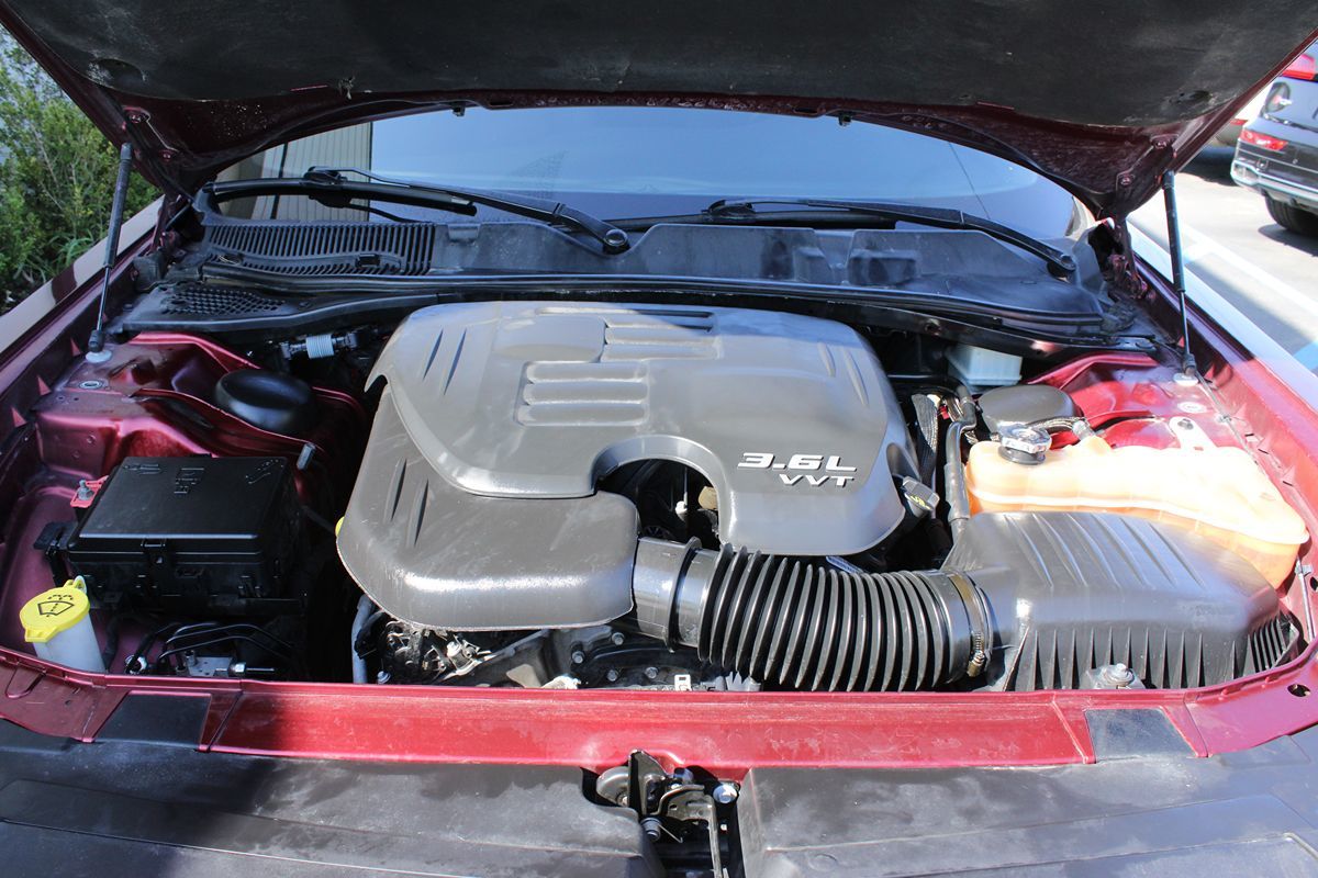 2018 Dodge Challenger SXT photo 15
