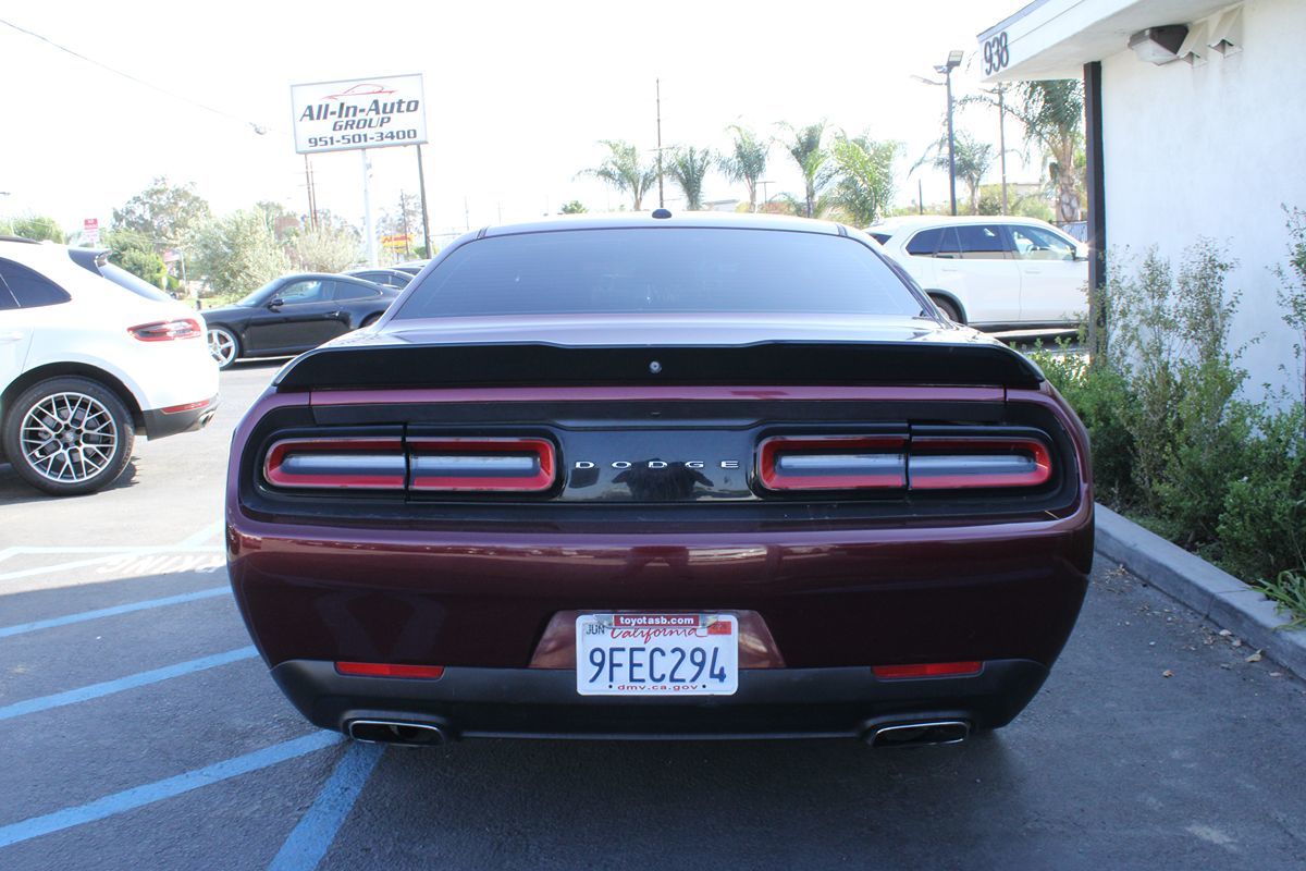 2018 Dodge Challenger SXT photo 6