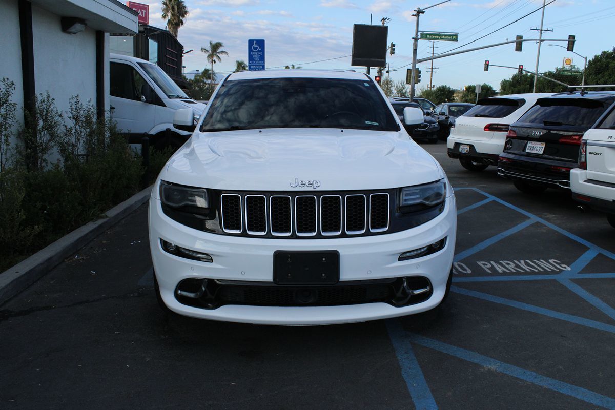 2016 Jeep Grand Cherokee SRT8 photo 2
