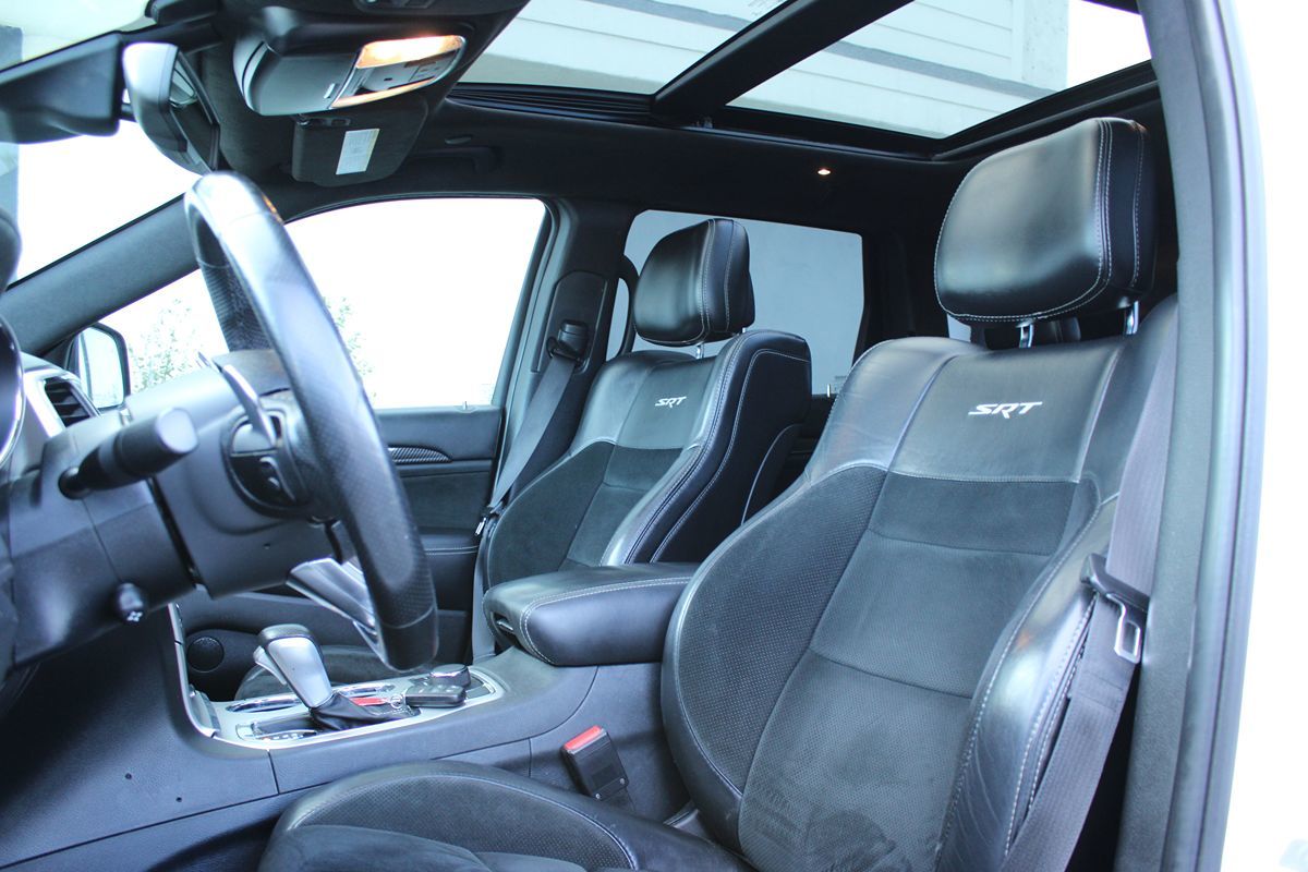 2016 Jeep Grand Cherokee SRT8 photo 10