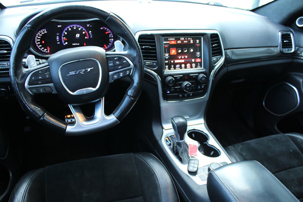 2016 Jeep Grand Cherokee SRT8 photo 11