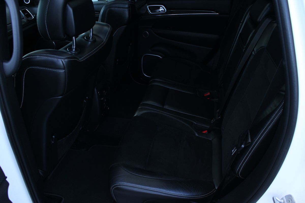 2016 Jeep Grand Cherokee SRT8 photo 17