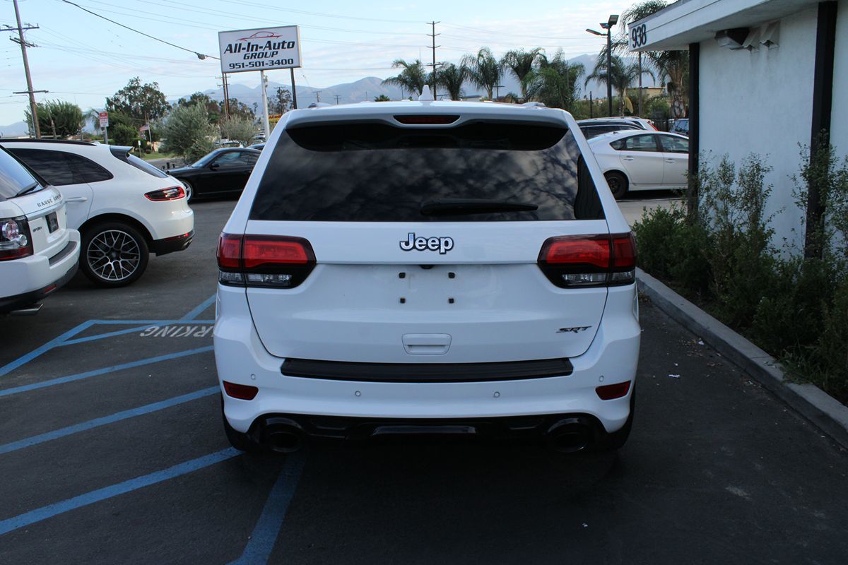 2016 Jeep Grand Cherokee SRT8 photo 5
