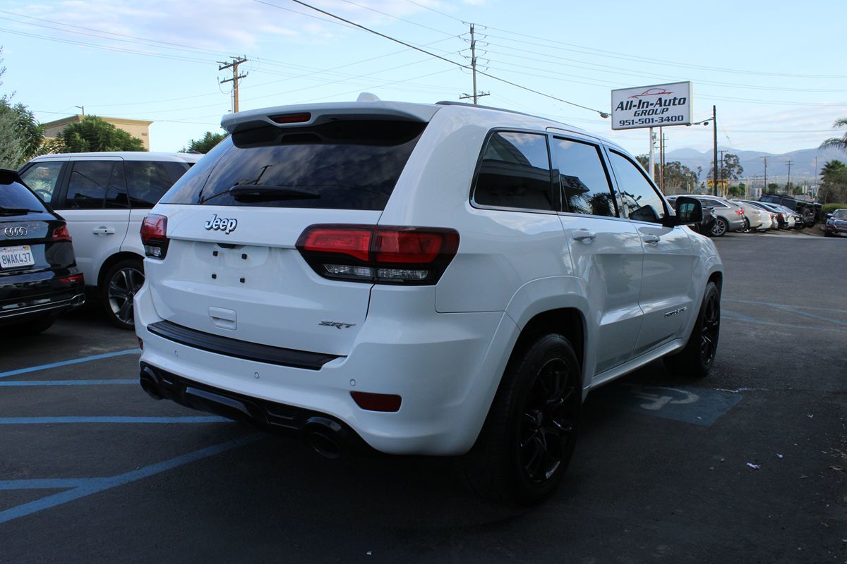 2016 Jeep Grand Cherokee SRT8 photo 6
