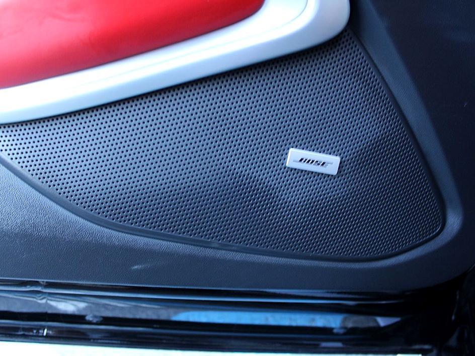 2016 Chevrolet Camaro 2SS photo 9