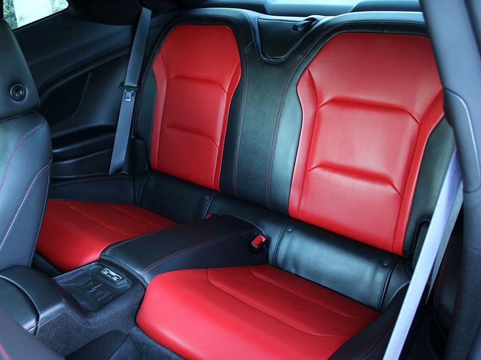 2016 Chevrolet Camaro 2SS photo 11