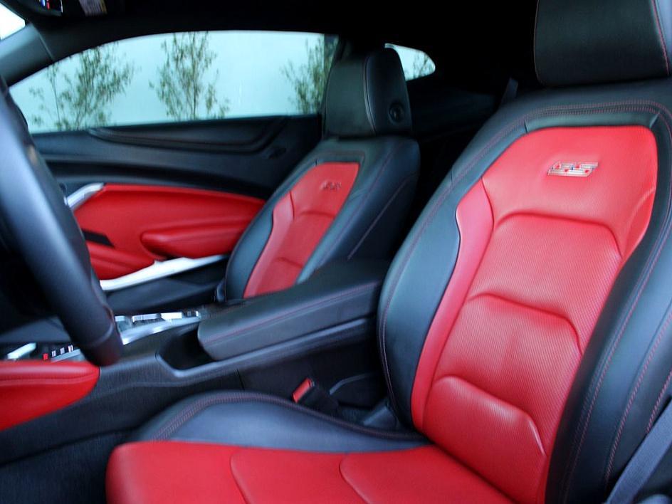 2016 Chevrolet Camaro 2SS photo 14