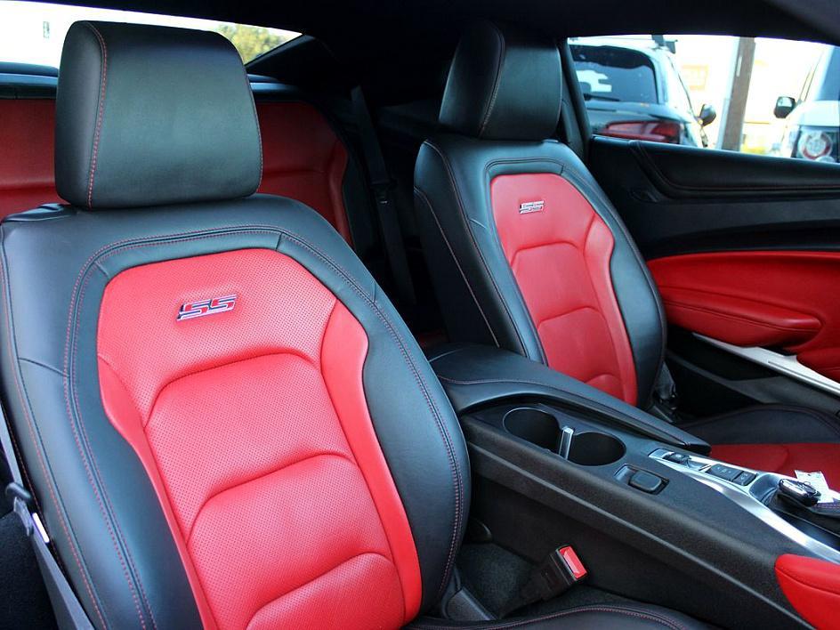 2016 Chevrolet Camaro 2SS photo 20
