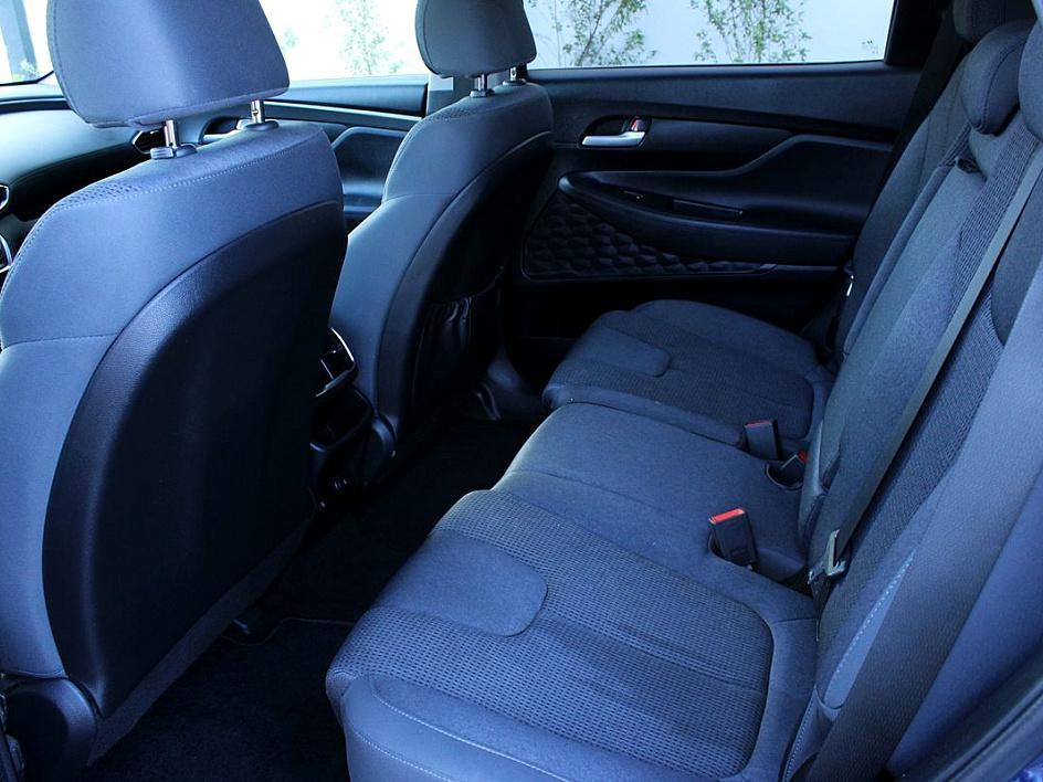 2019 Hyundai Santa Fe SEL Plus photo 15