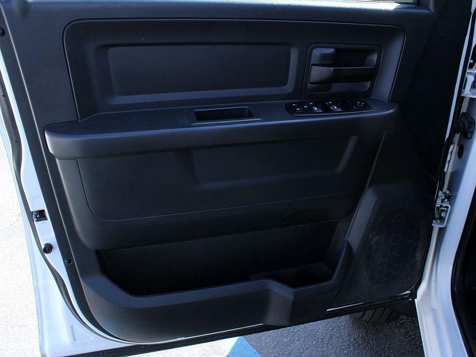 2012 Ram 5500 Chassis Cab photo 7