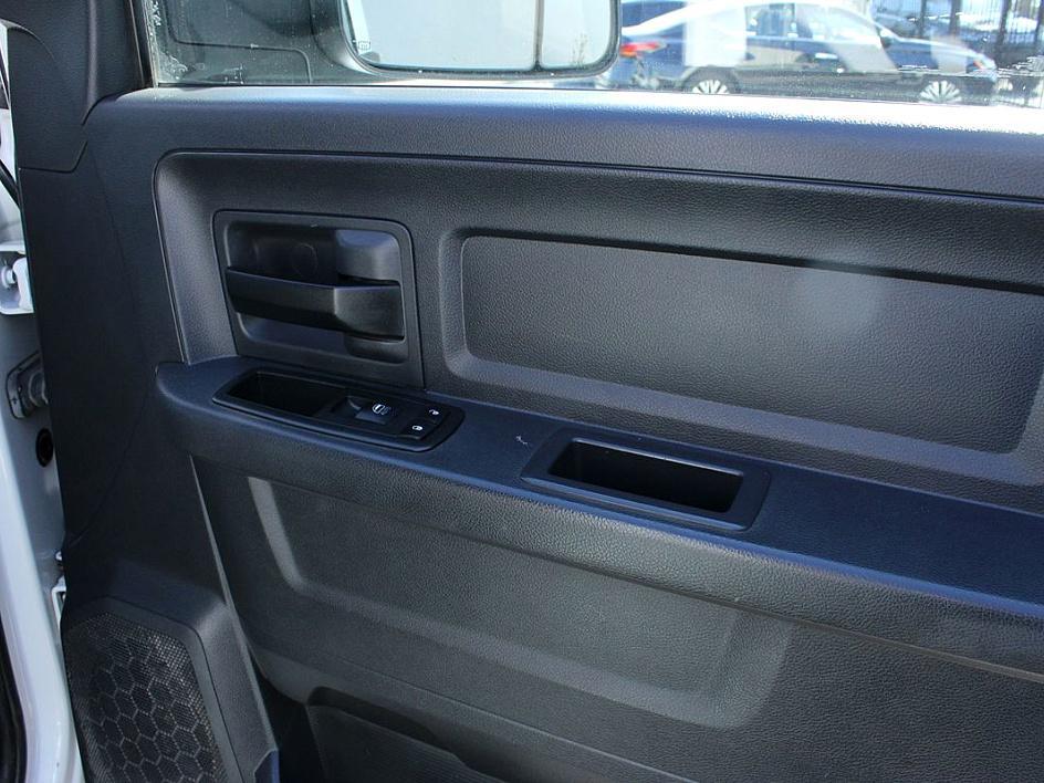 2012 Ram 5500 Chassis Cab photo 22