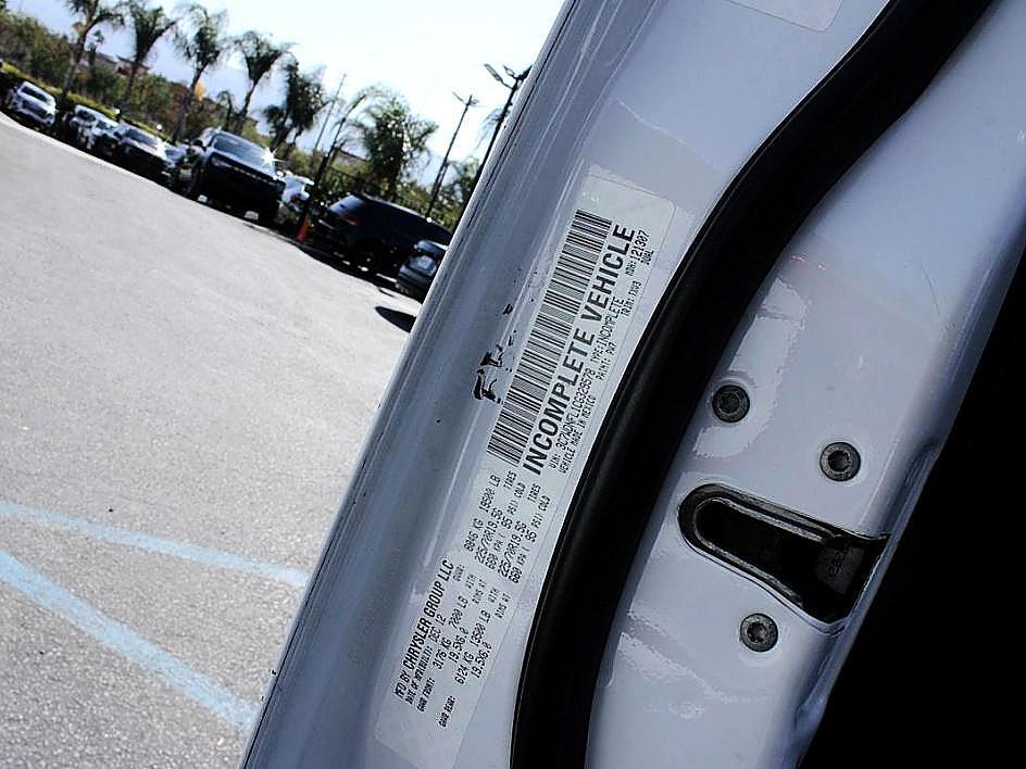 2012 Dodge Ram 5500 - Photo 10