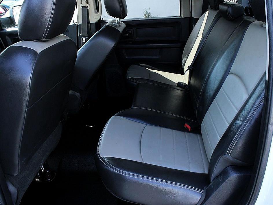 2012 Dodge Ram 5500 - Photo 17