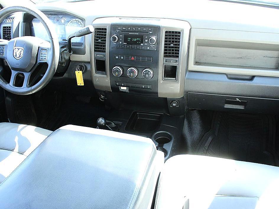 2012 Dodge Ram 5500 - Photo 24
