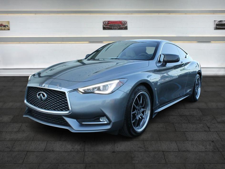 2017 Infiniti Q60 3.0t Premium photo 3